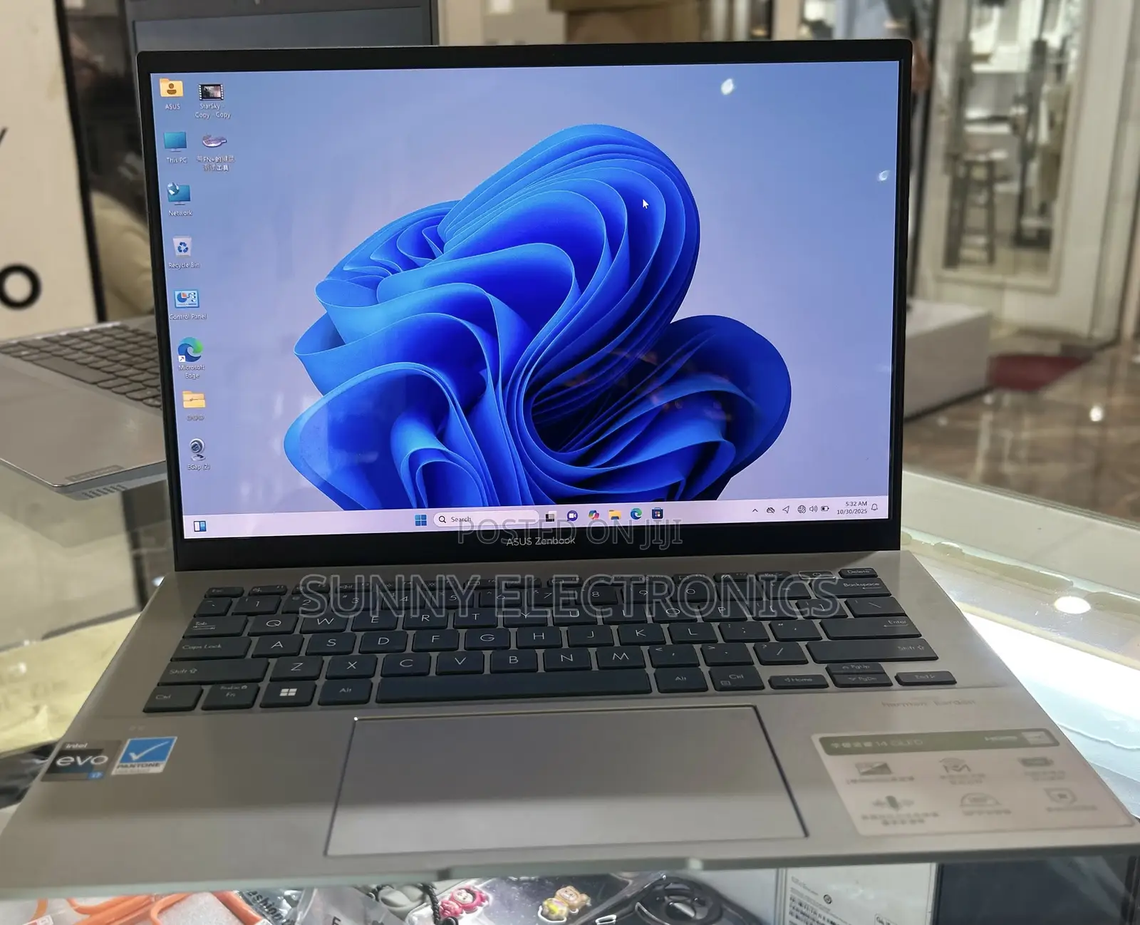 New Laptop Asus Zenbook 14 UX434 16GB Intel Core i7 SSD 512GB