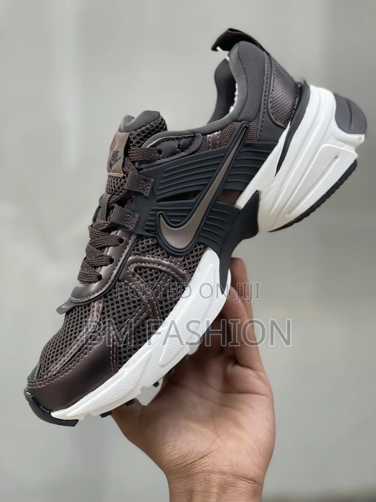 Nike V2k Runner Sneakers Brown Quality Men’S