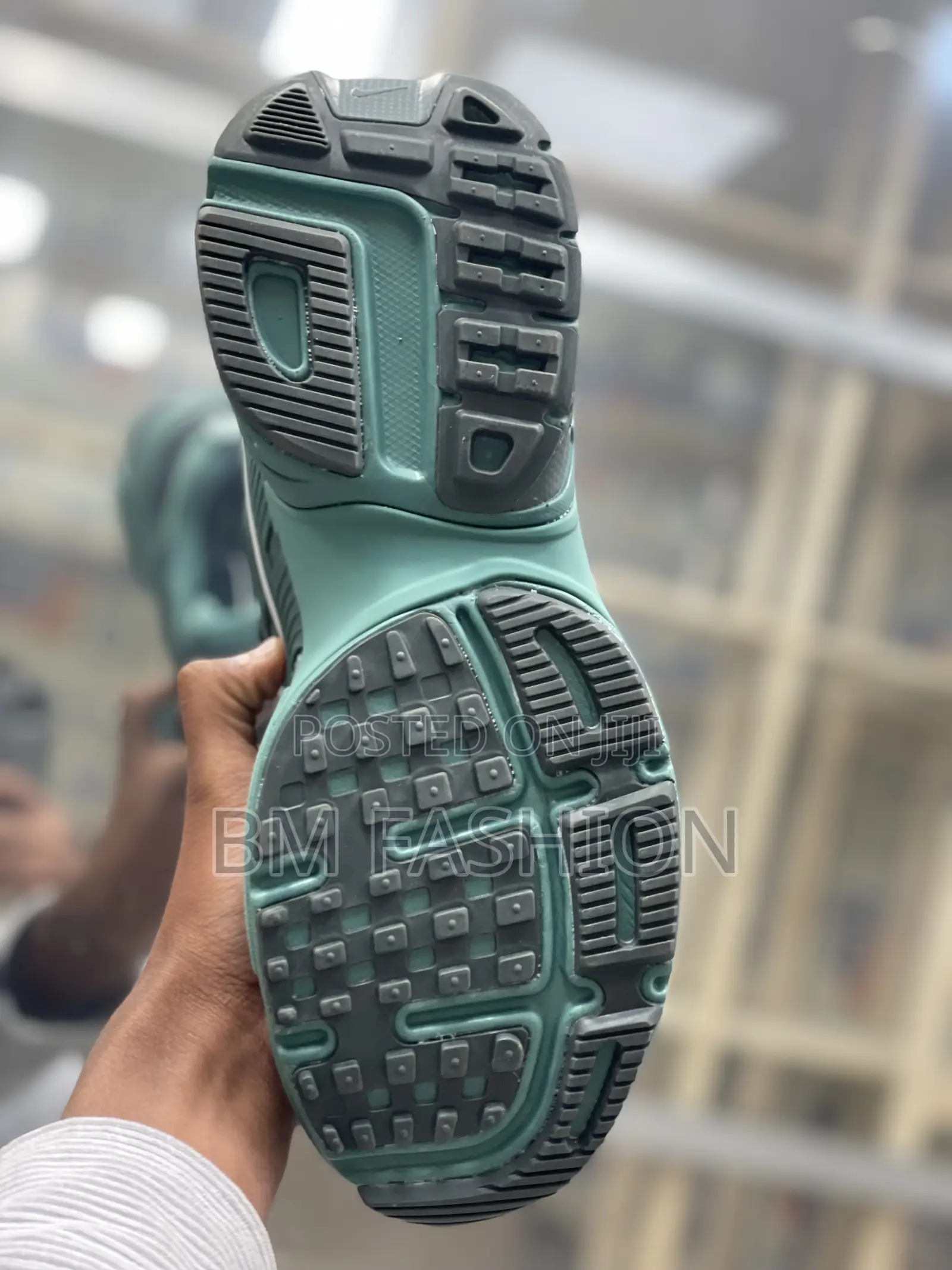 Nike V2k Run Sneakers Green Comfortable Shoes