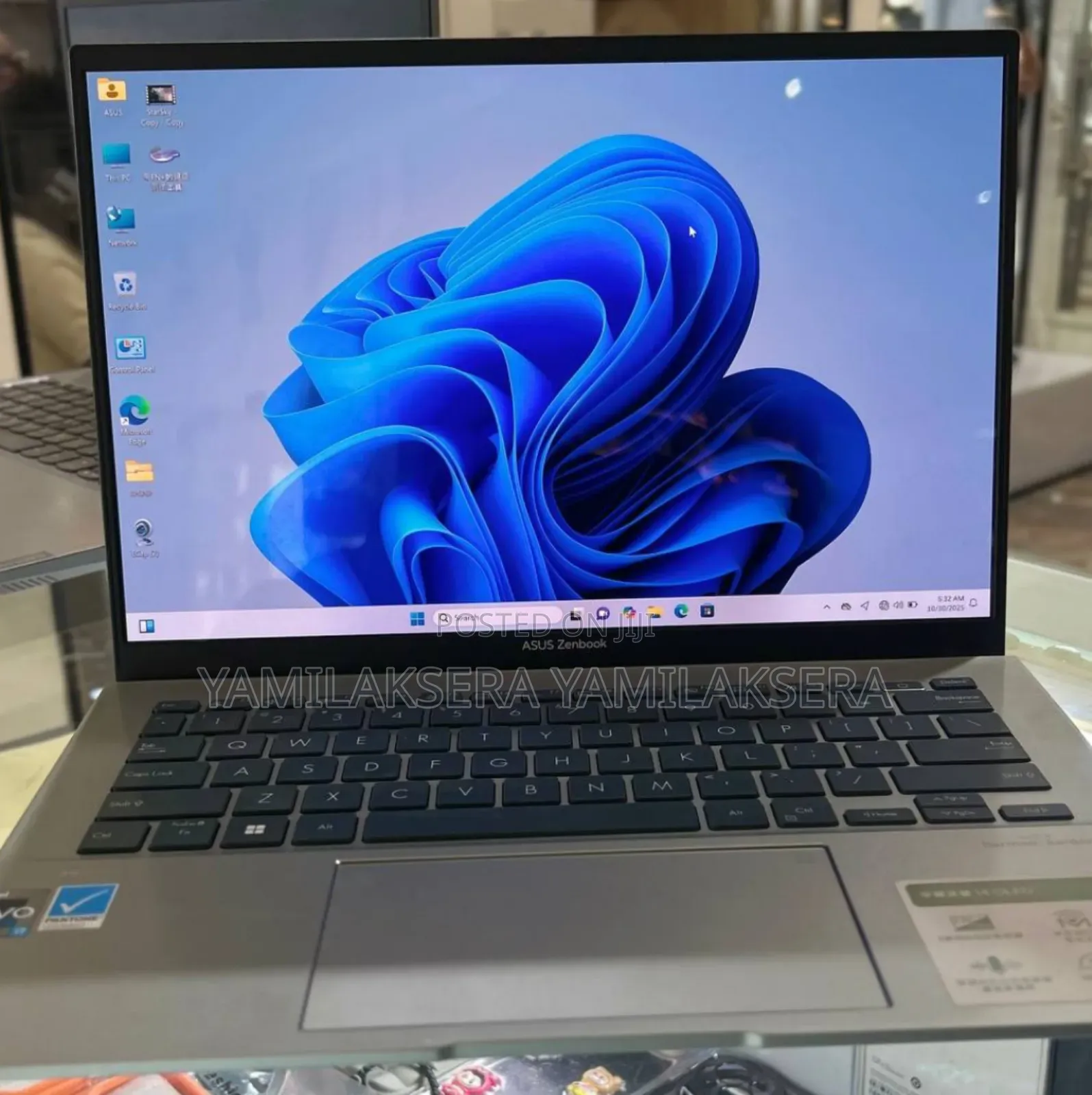 New Laptop Asus ZenBook UX510UW 16GB Intel Core I7 SSD 512GB