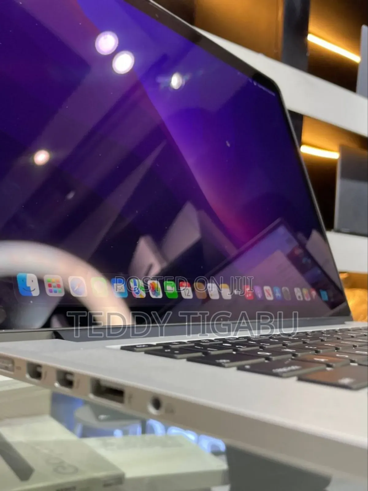 New Laptop Apple MacBook Pro 2015 16GB Intel Core I7 SSD 256GB