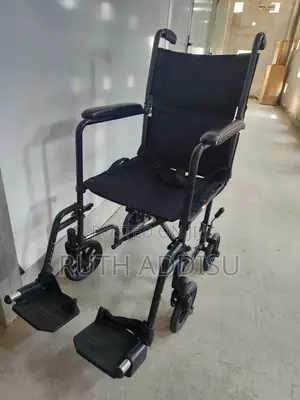Photo - Almunium Stainless Wheelchair麩質wheelchair題目wheelchair肺病wheelchair New