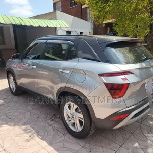 Hyundai Creta 2022 Silver