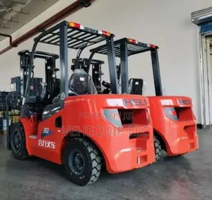 Photo - 2.5 Ton Standard Electrical Forklift