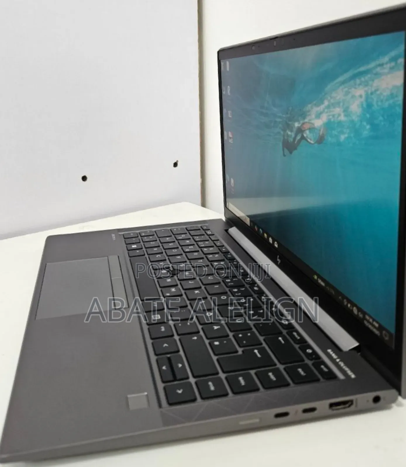 New Laptop HP ZBook Firefly G8 16GB Intel Core I7 SSD 1T