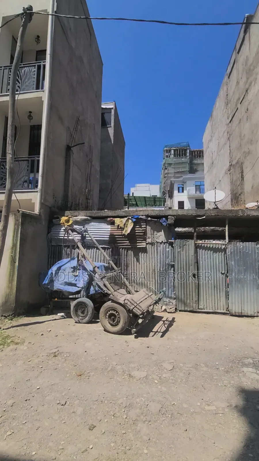 5bdrm House in ሀይሌ ጋርመንት, Nifas Silk-Lafto for sale