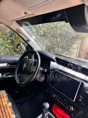 Toyota Hilux 2019 Silver