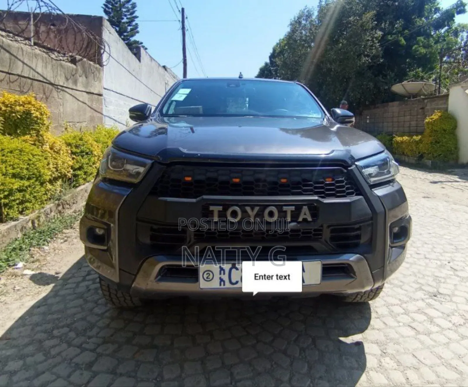 Toyota Hilux 2022 Gray