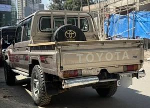 Toyota Land Cruiser 2018