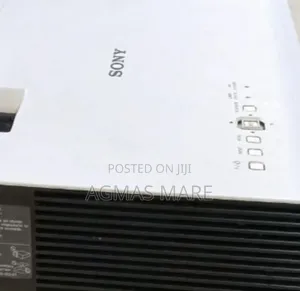 Photo - Sony Projector Model Name VPL-Dx102 Hardware Interfaces