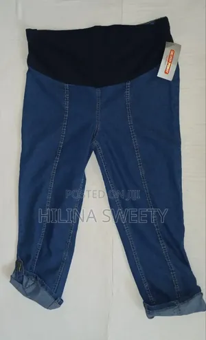 Photo - Maternity Jeans