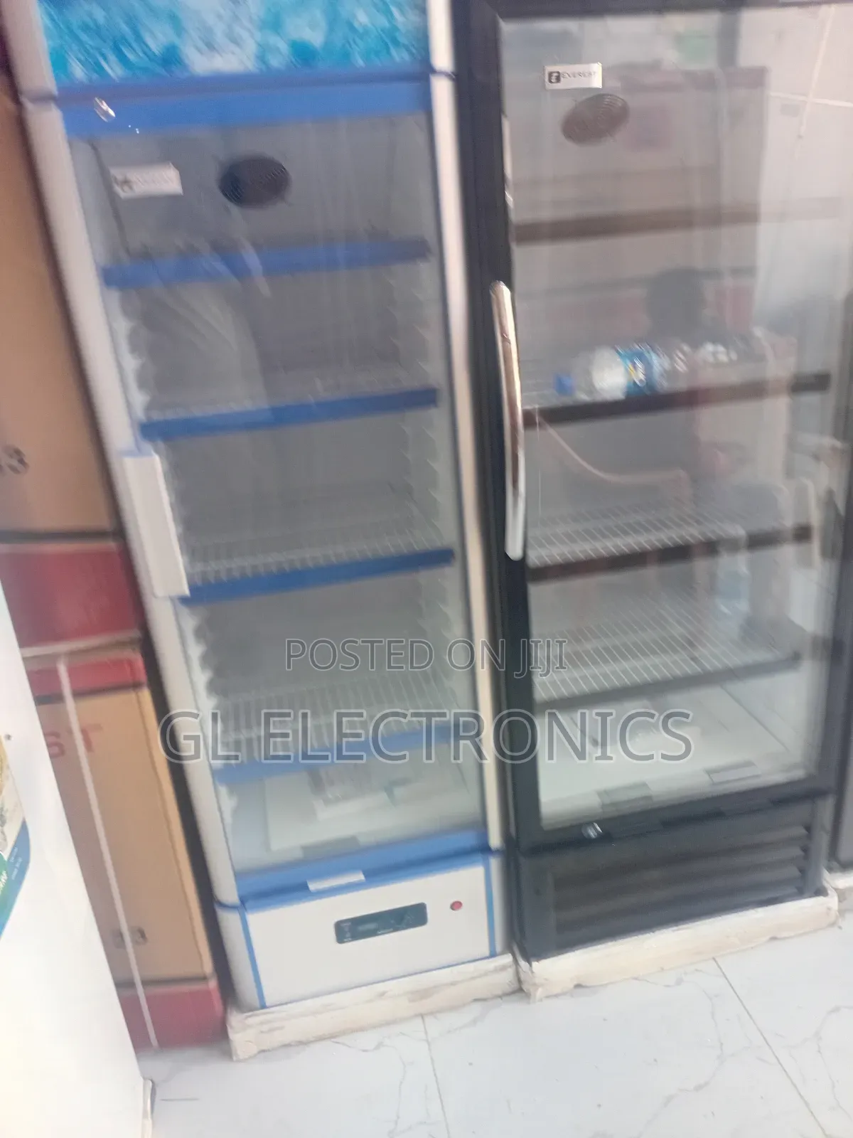 Everest Disply Show Case