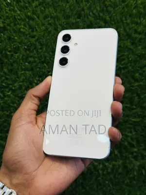 Photo - New Samsung Galaxy S23 FE 256 GB White