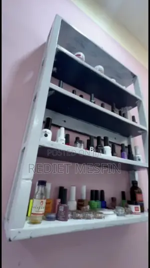 Make Up and Nail House Sale