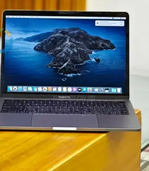 New Laptop Apple MacBook Pro 2019 16GB Intel Core I5 SSD 1T