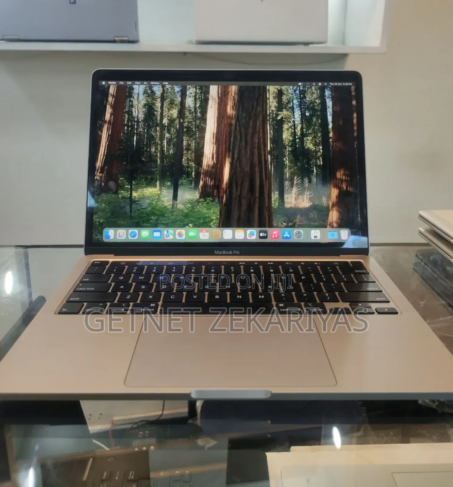 New Laptop Apple MacBook Pro 2020 8GB Intel Core I5 SSD 256GB