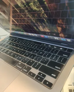 New Laptop Apple MacBook Pro 2020 8GB Intel Core I5 SSD 256GB