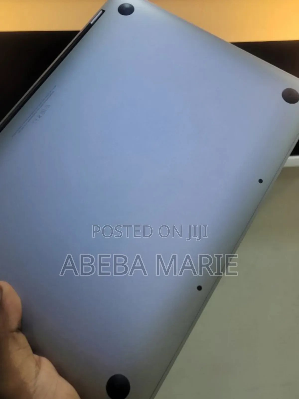 New Laptop Apple MacBook Pro 2020 8GB Intel Core I5 SSD 256GB