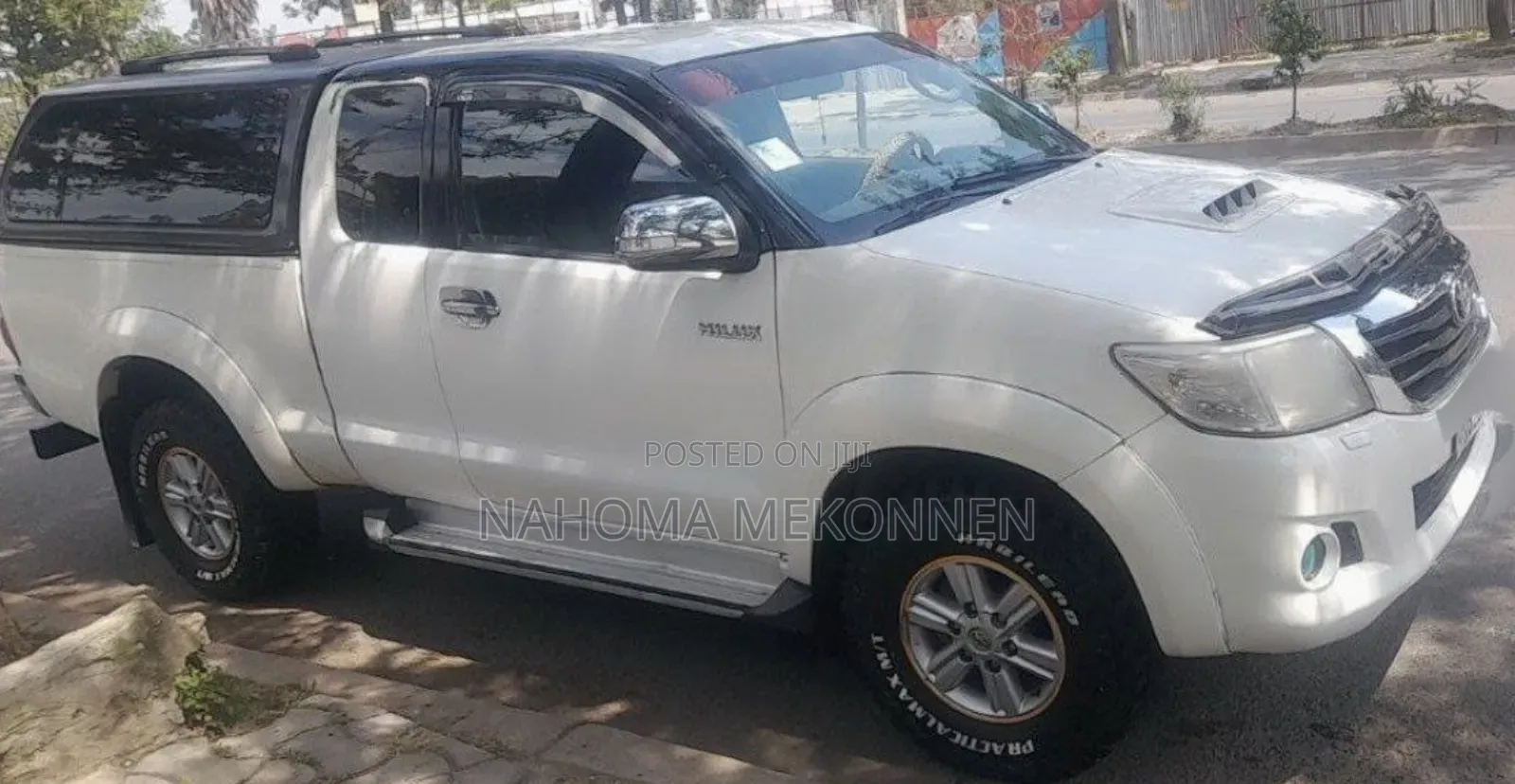 Toyota Hilux 2012 White