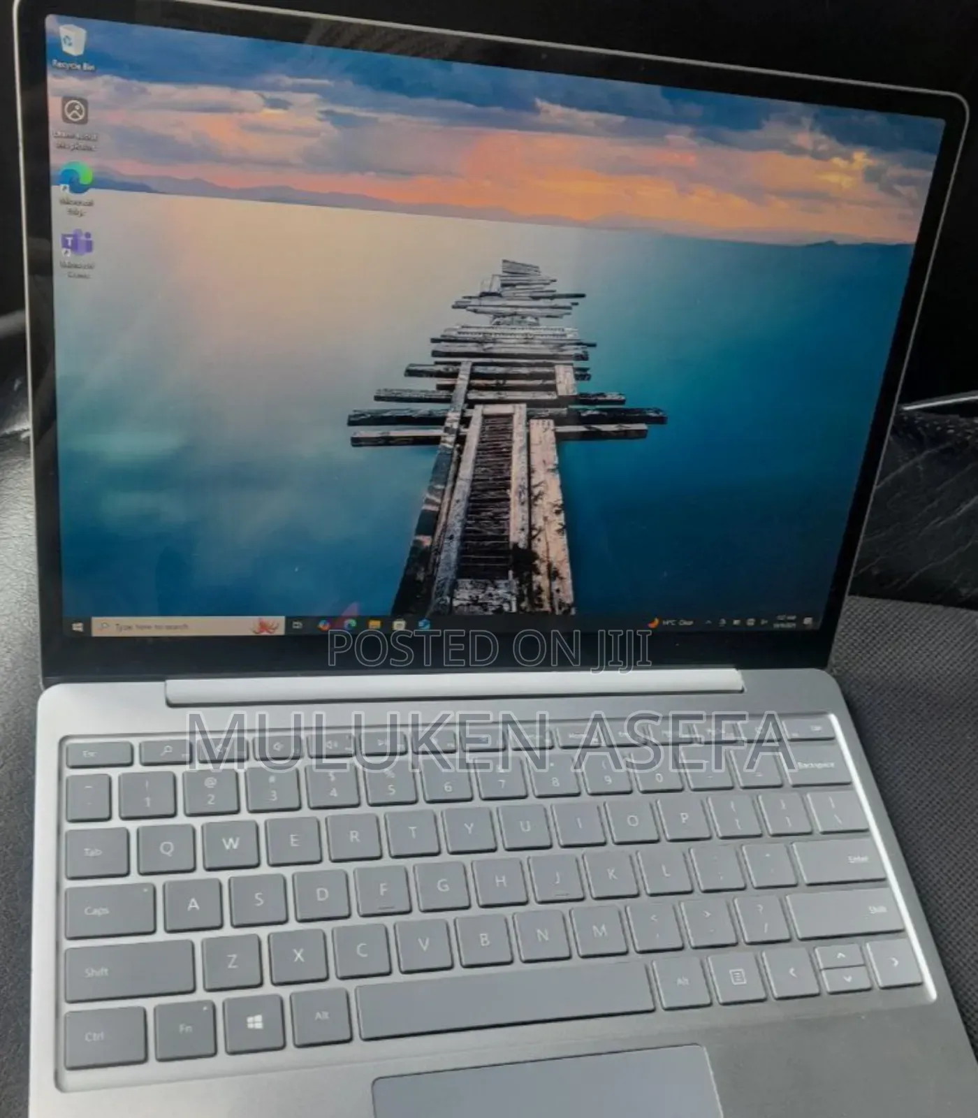 New Laptop Microsoft Surface 4GB Intel Core I5 SSD 256GB