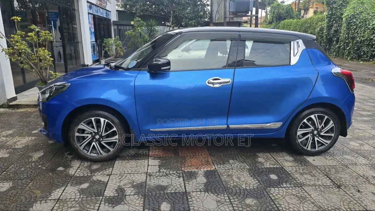 Suzuki Swift Sport 2022 Blue