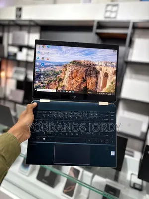 New Laptop HP Spectre X360 16GB Intel Core I7 SSD 512GB