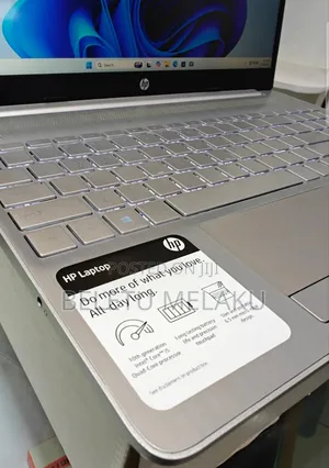 New Laptop HP Stream Notebook 8GB Intel Core I5 SSD 512GB