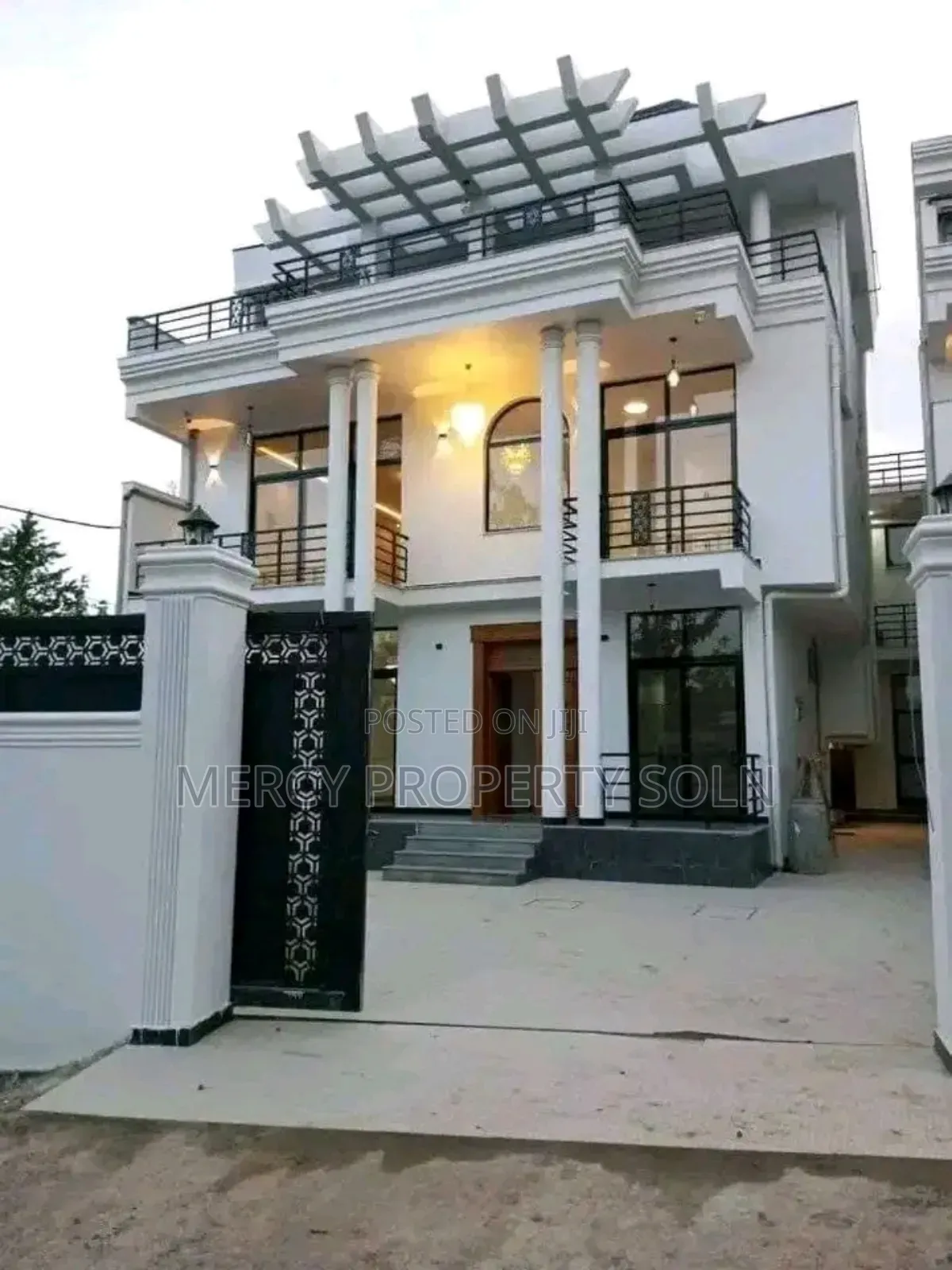 Furnished 6bdrm House in Bole for sale