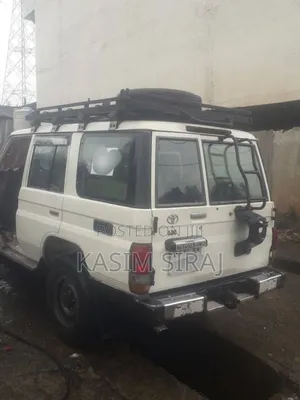 Toyota Land Cruiser 4.5 V8 GX-R 2013 White