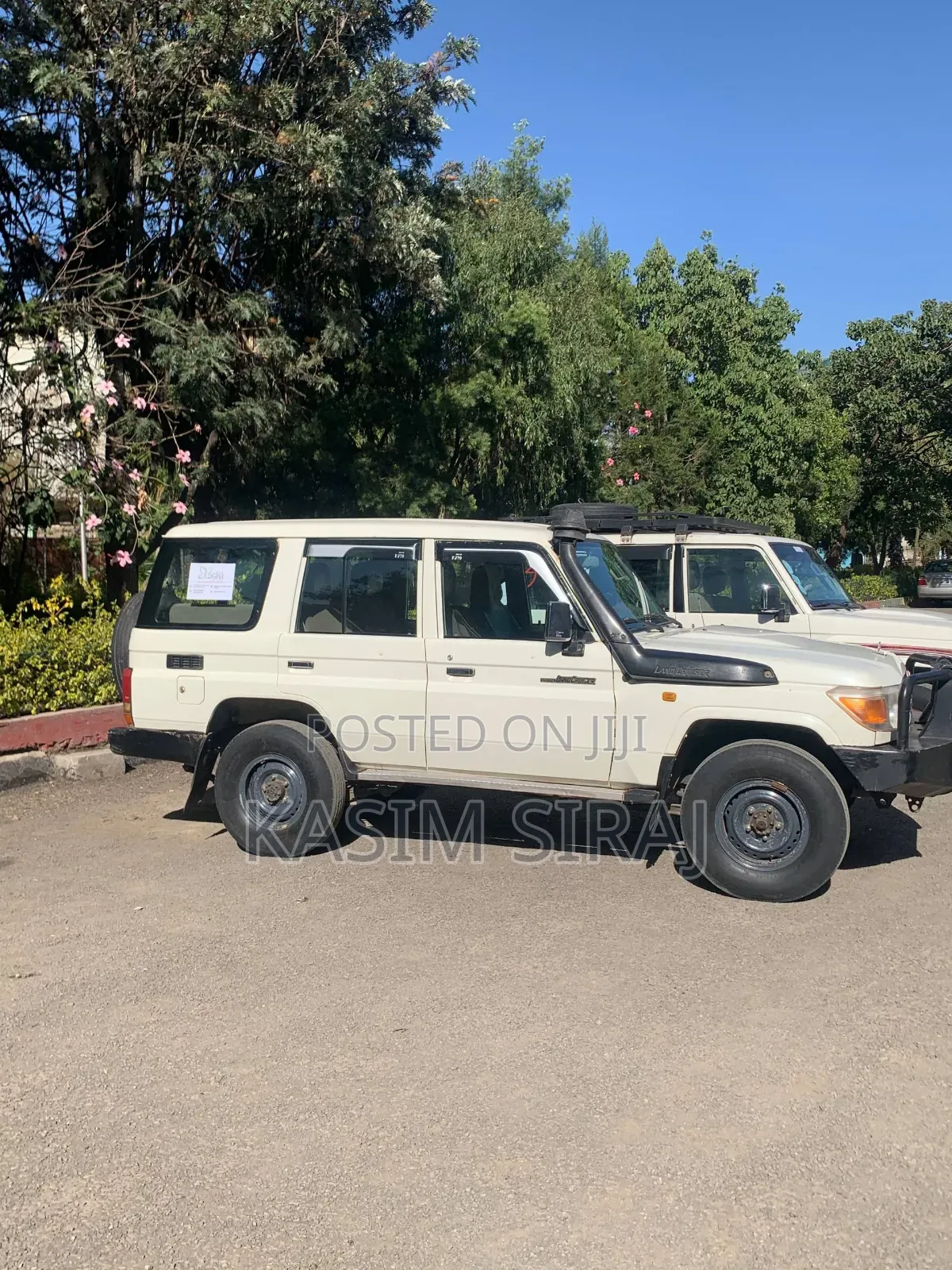 Toyota Land Cruiser 4.5 V8 GX-R 2013 White