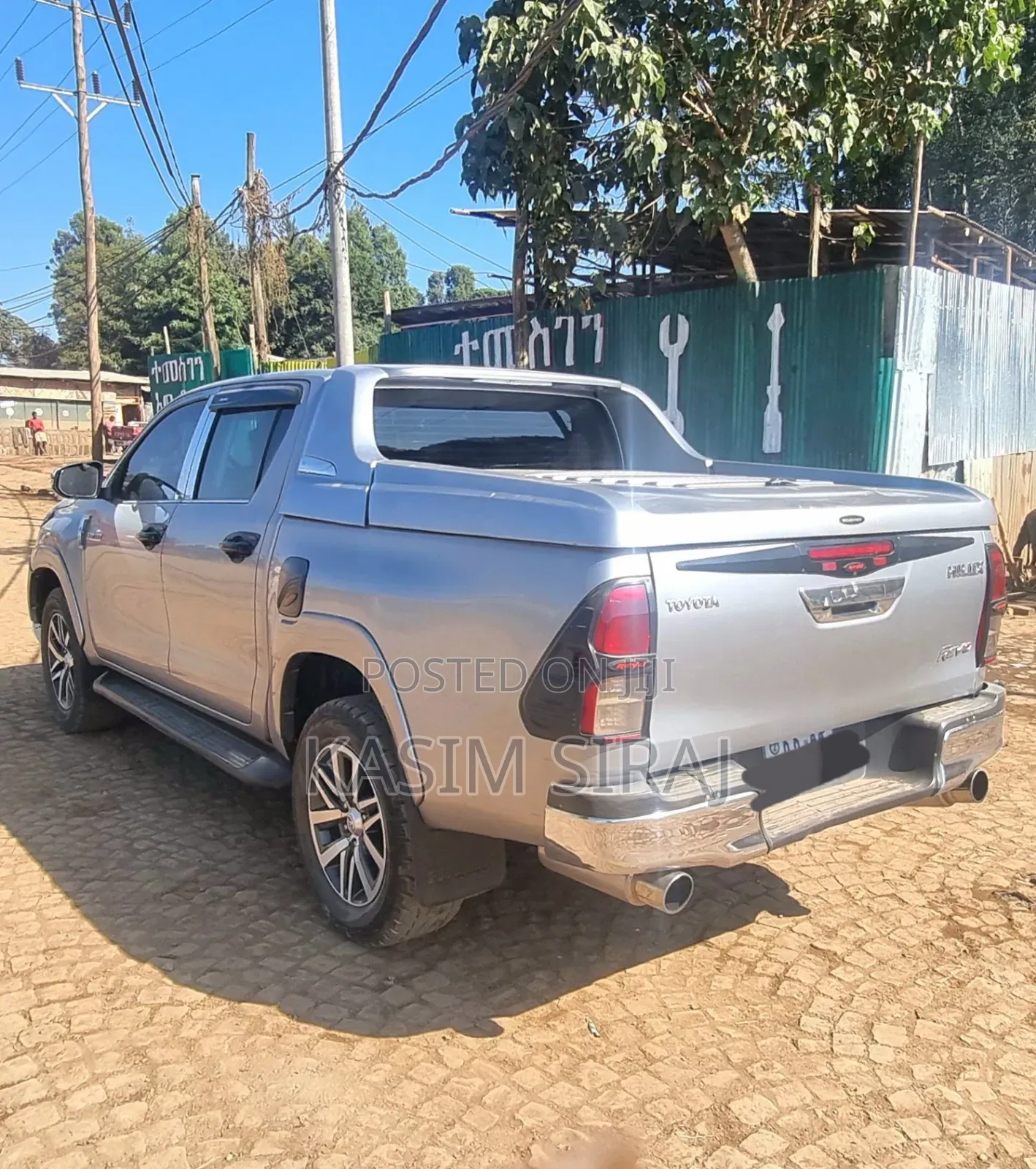 Toyota Hilux Revo Double Cab Deisel 2.4 AWD 2017 Silver