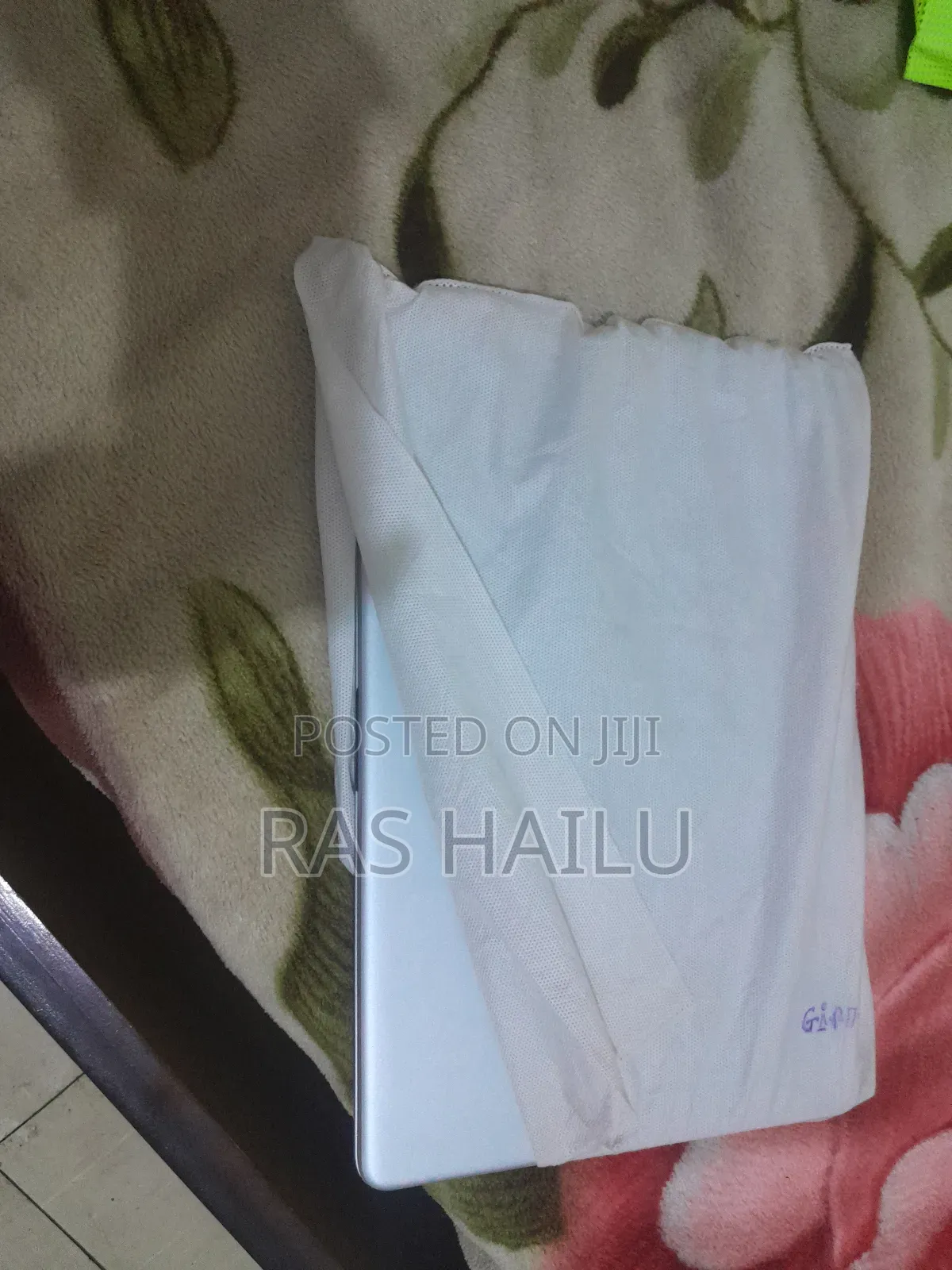 Laptop HP 15-dy2075tg 8GB Intel Core i3 HDD 500GB