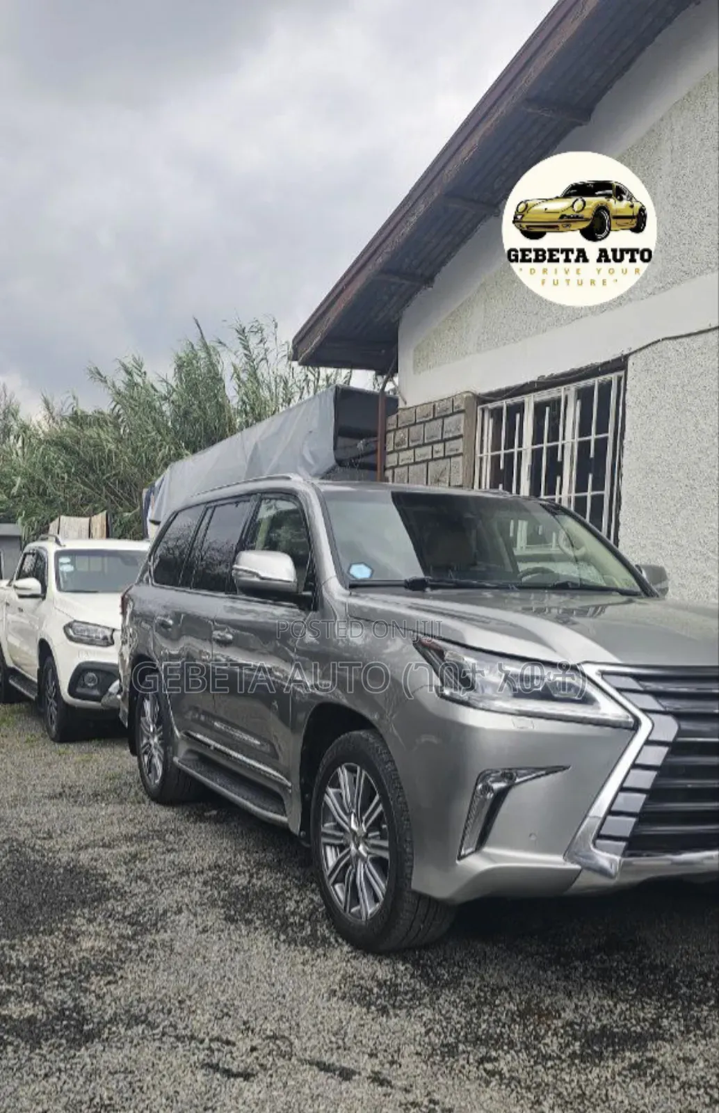 Lexus LX 2016 Silver