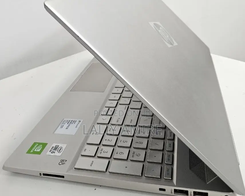 New Laptop HP 16GB Intel Core i5 SSD 512GB