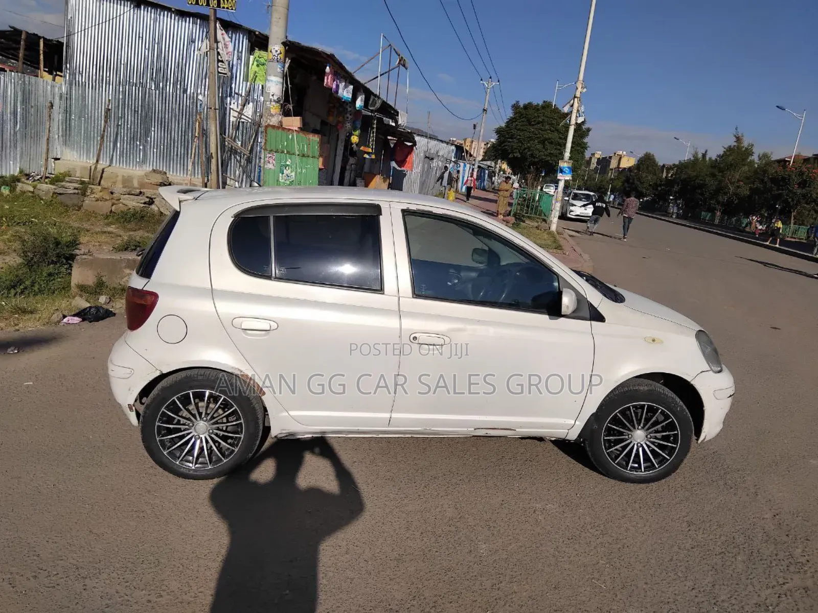 Toyota Vitz 2004 White