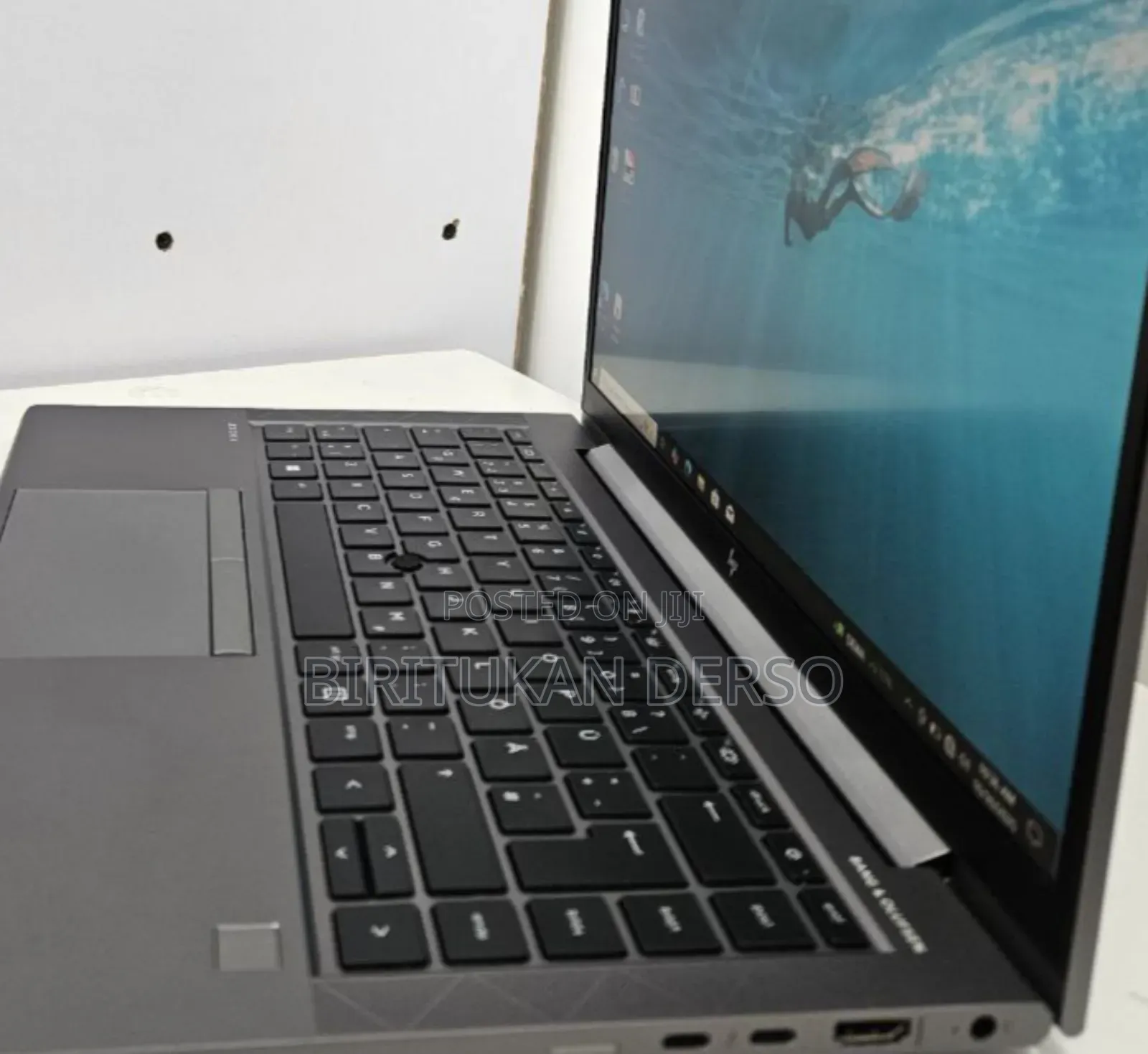 New Laptop HP ZBook Firefly G8 16GB Intel Core I7 SSD 1T