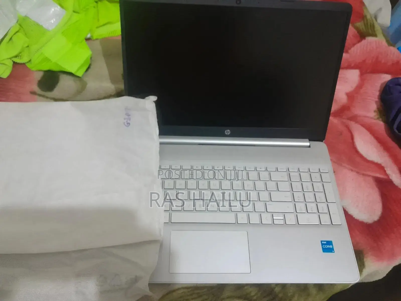 Laptop HP 15-dy2075tg 8GB Intel Core i3 HDD 500GB