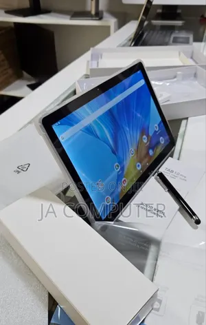 New Lenovo Tab M10 64 GB Silver