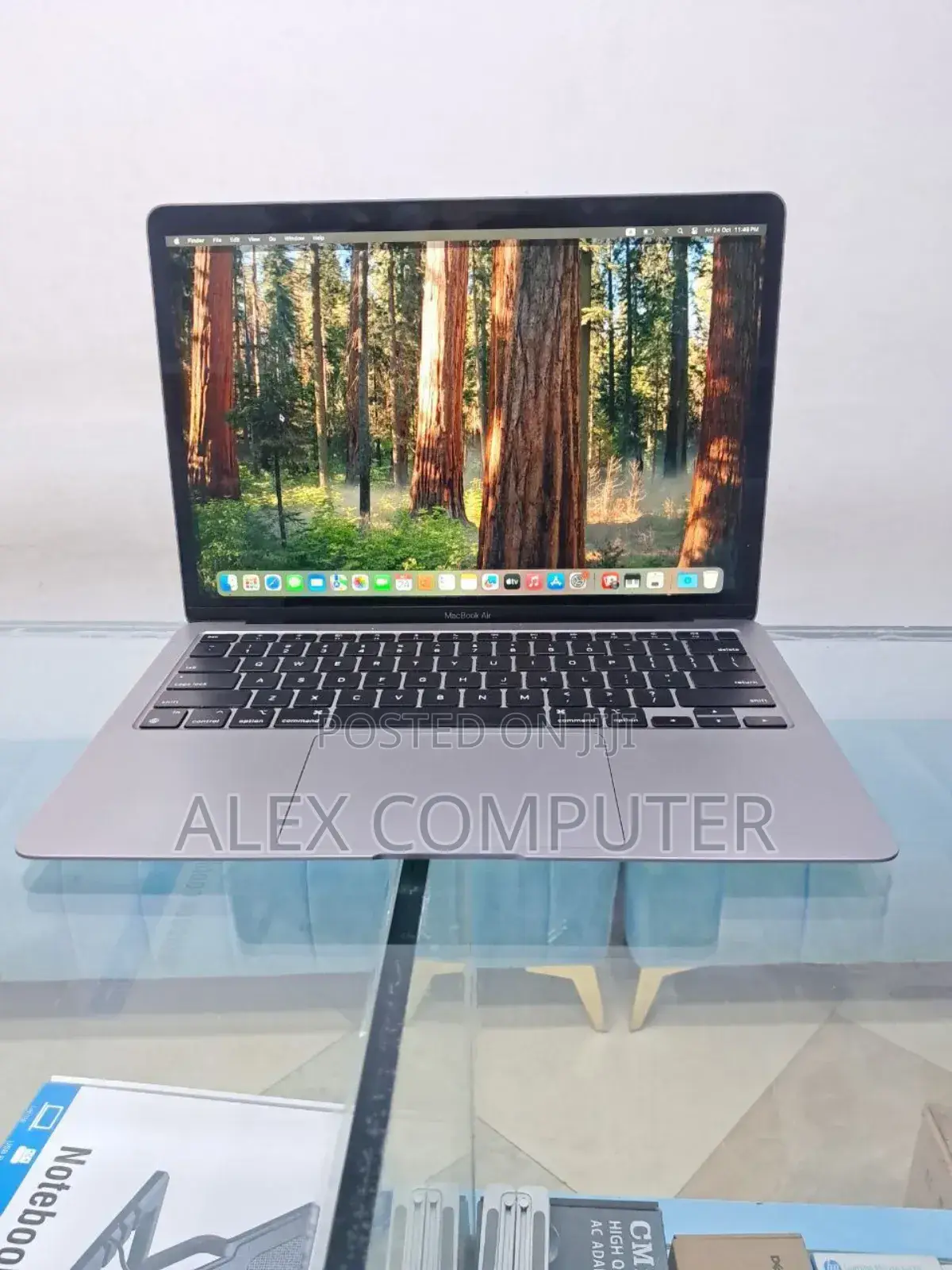 New Laptop Apple MacBook Air 2023 M2 8GB Apple M2 SSD 256GB