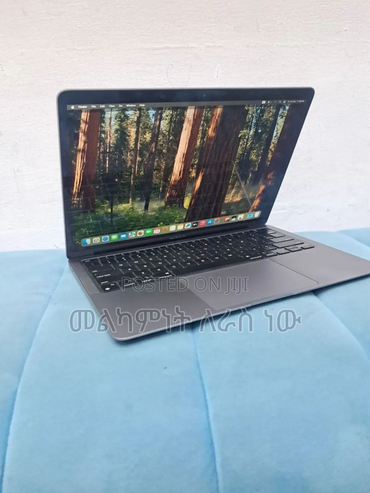 New Laptop Apple MacBook Air 2023 M2 8GB Apple M2 SSD 256GB