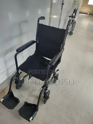 Foldable Belted Wheelchair輕輕medical Wheelchair Belted Wheelchair New