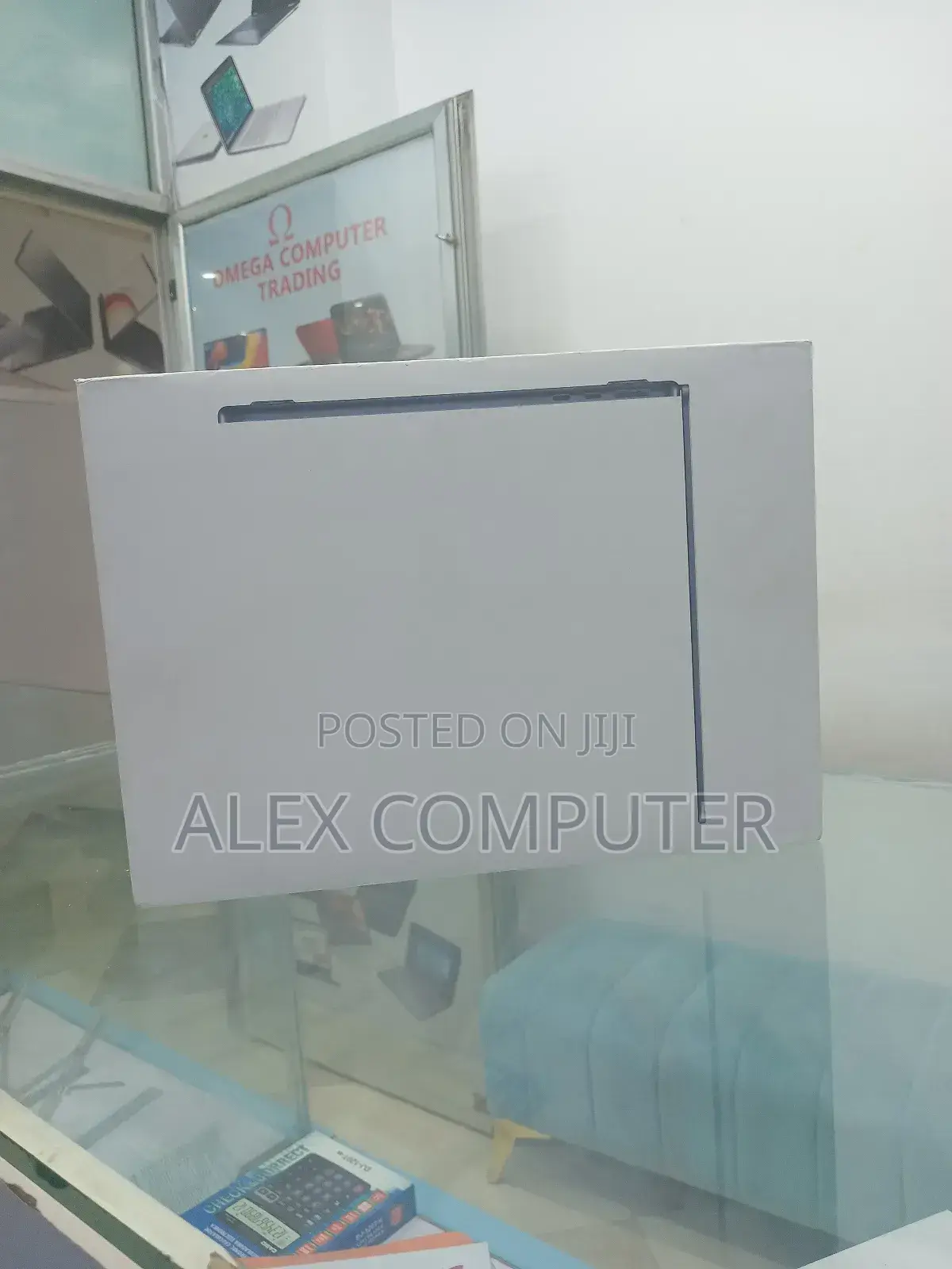 New Laptop Apple MacBook Air 2025 M4 13-Inch 16GB Apple M4 SSD 256GB