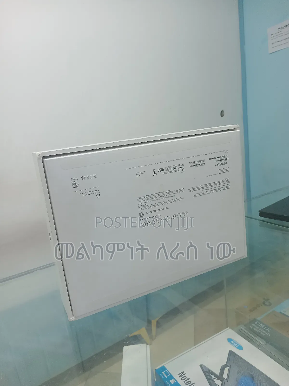 New Laptop Apple MacBook Air 2025 M4 13-Inch 16GB Apple M4 SSD 256GB