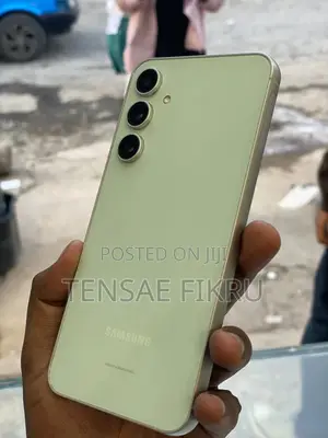 New Samsung Galaxy F16 128 GB Green