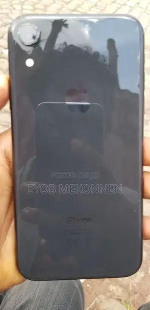 Apple XR 64 GB Black
