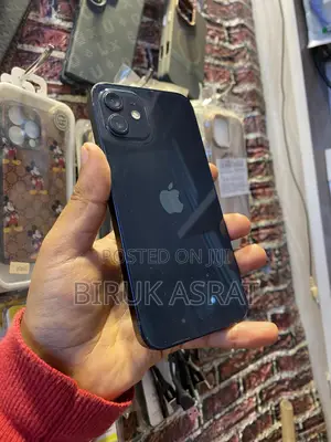 Photo - Apple iPhone 12 128 GB Black
