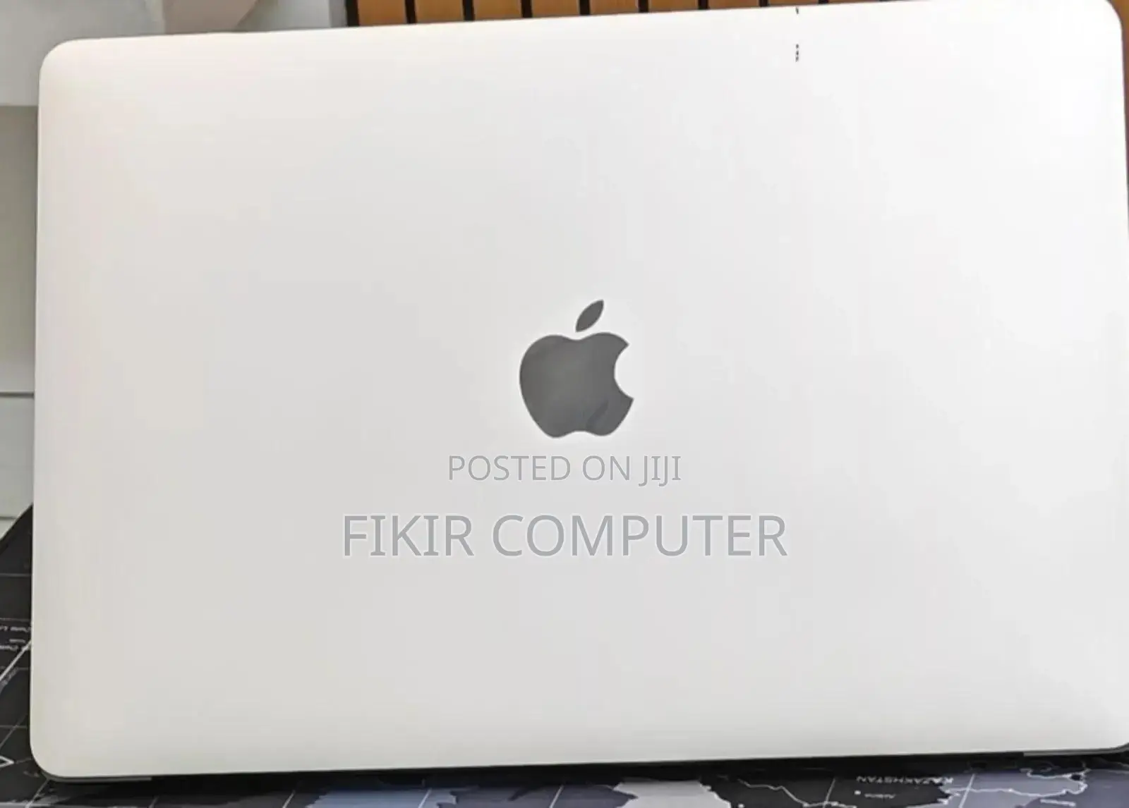 New Laptop Apple MacBook Pro 2022 M2 8GB Apple M2 SSD 256GB