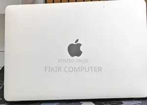 New Laptop Apple MacBook Pro 2022 M2 8GB Apple M2 SSD 256GB