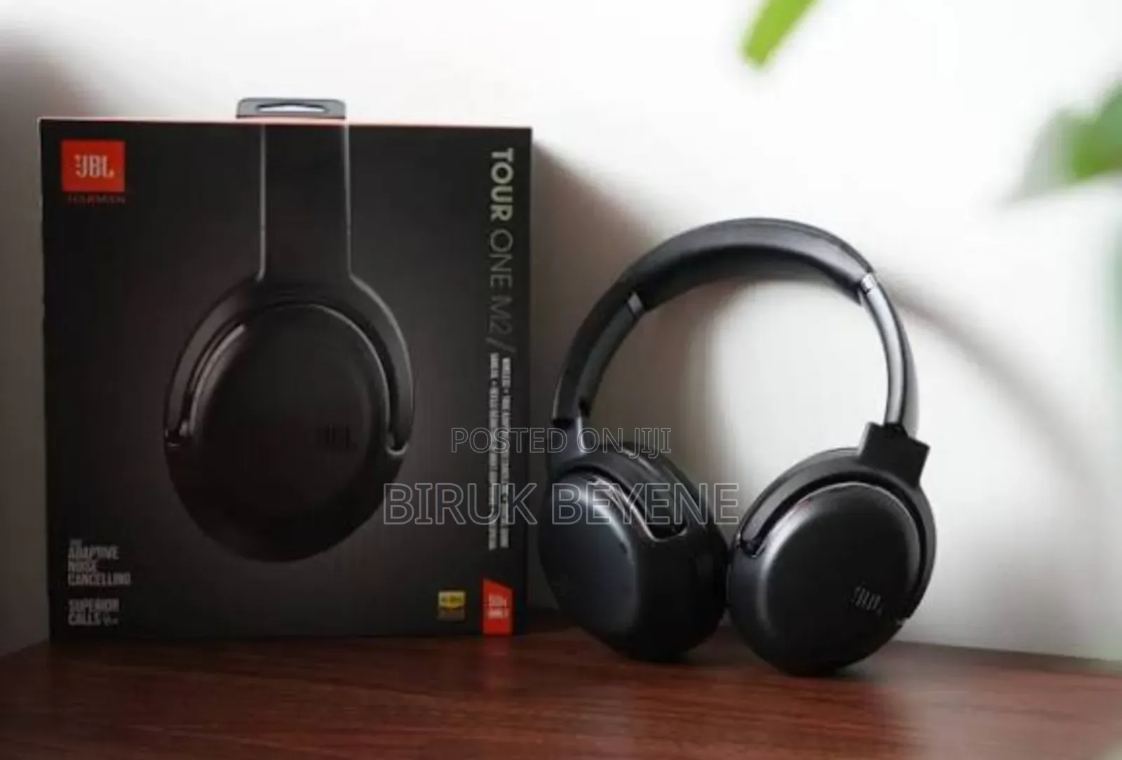 JBL Tour 1 M2 Quality Headset