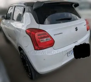 Suzuki Swift 2023 White